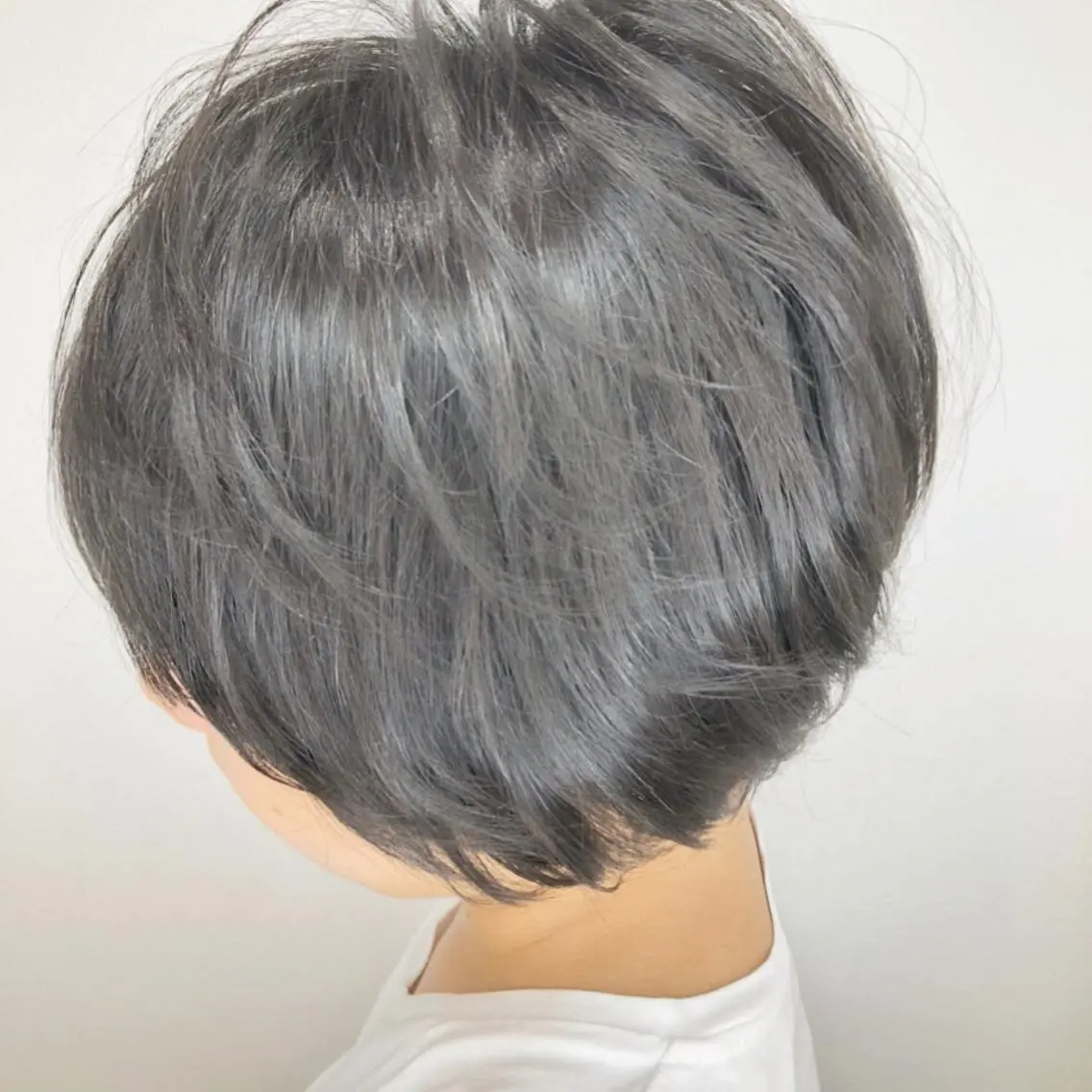 ショート カラー ショートボブ ハンサムショート ボブ ショートヘア 小顔カット ヘアカラー トリートメント ヘッドスパ 上田 篤史のヘアスタイル