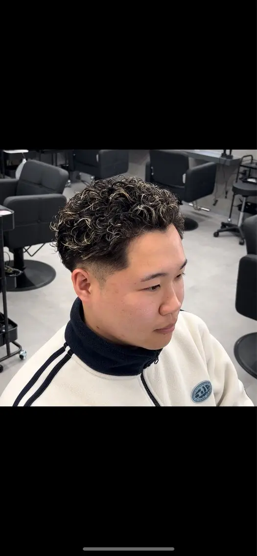カラー パーマ メンズ メンズメッシュ メンズパーマ メッシュ カット ヘアカラー パーマ 【札幌メンズ特化】 つばさ🔥のヘアスタイル