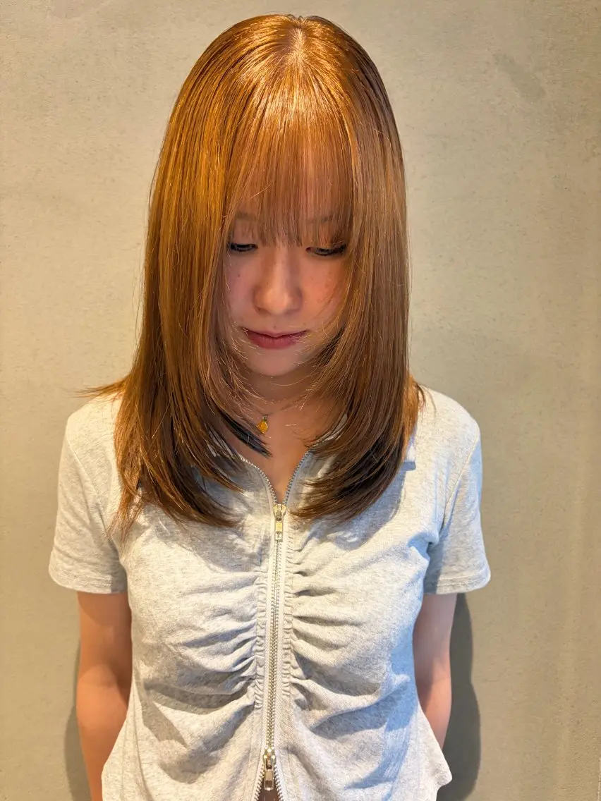 セミロング カラー Canna kotoriのヘアスタイル