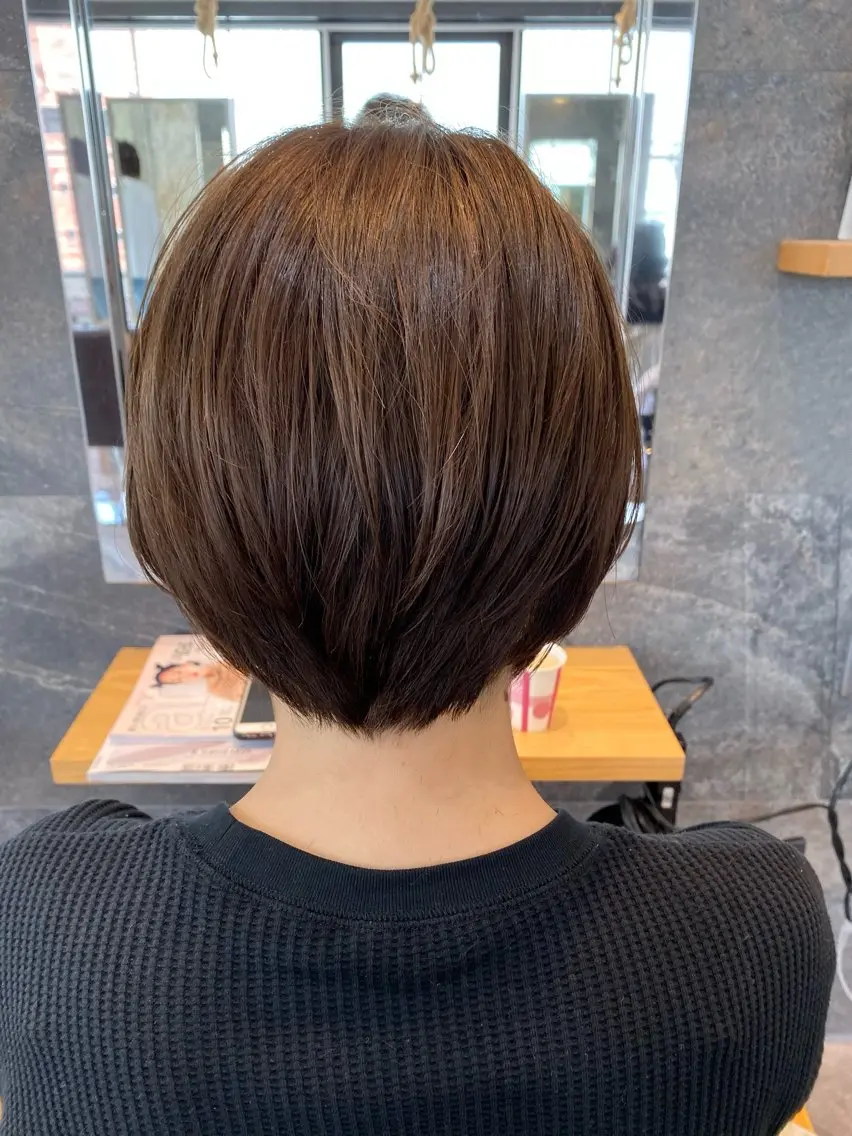 ショート カラー 塚本 昂のヘアスタイル