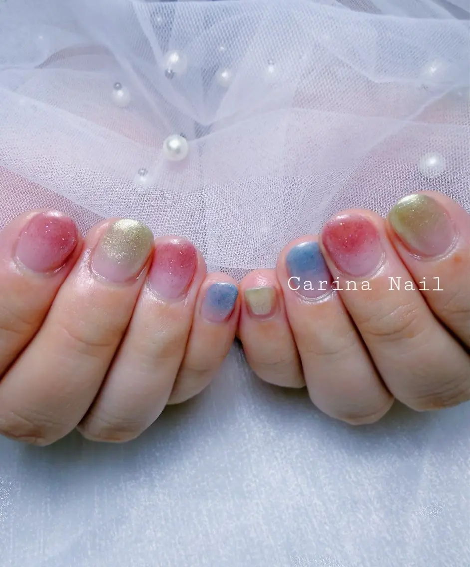 ネイル ラメ(グリッター) ニュアンスネイル シンプルネイル Carina Nailのネイルデザイン