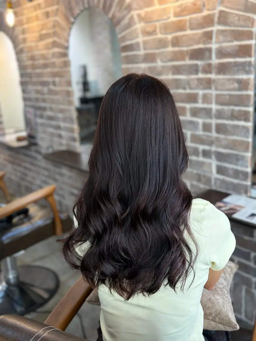 セミロング ラベンダーブラウン カット ヘアカラー トリートメント 縮毛矯正/暖色系 /徳田真緒のヘアスタイル