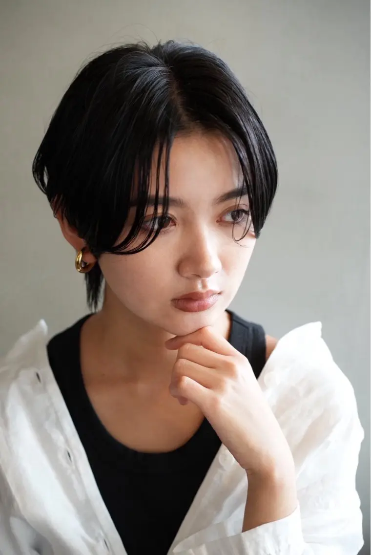 ショート カラー 八幡 空乃のヘアスタイル