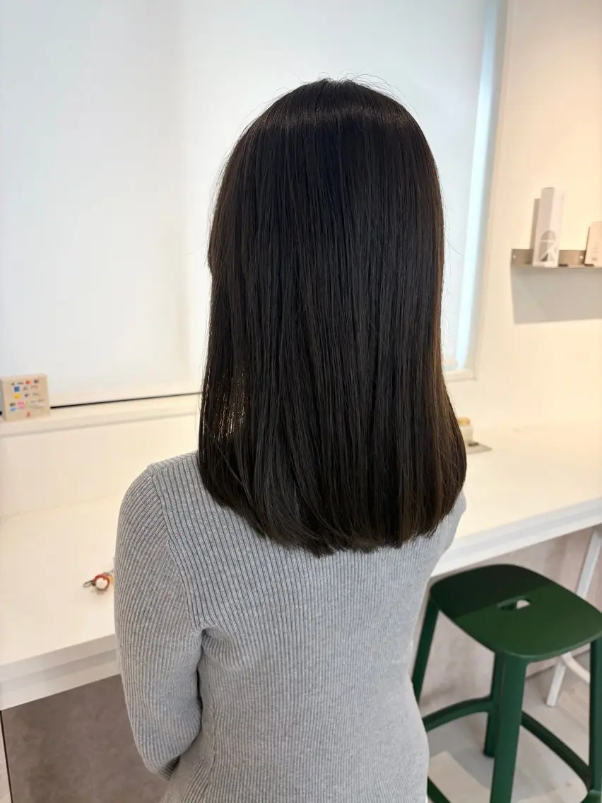 ミディアム カット ヘアカラー トリートメント ✨色持ちの良い艶 カラー✨蟹江真世のヘアスタイル