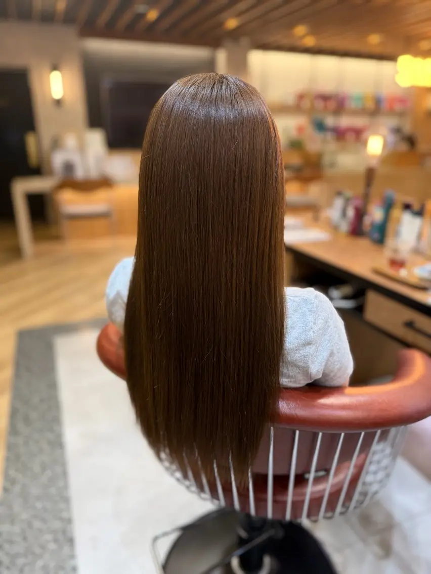 ロング ヘアカラー 丸谷 怜奈のヘアスタイル