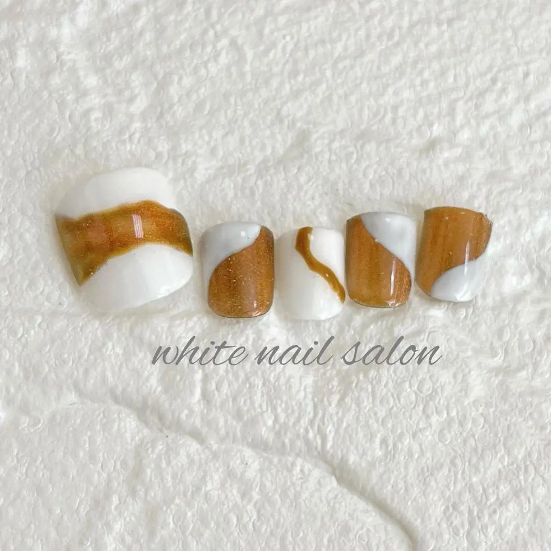 ネイル フットネイル ジェルネイル ハードジェル ラメ(グリッター) 持ち込み フットネイル white nail salonのネイルデザイン