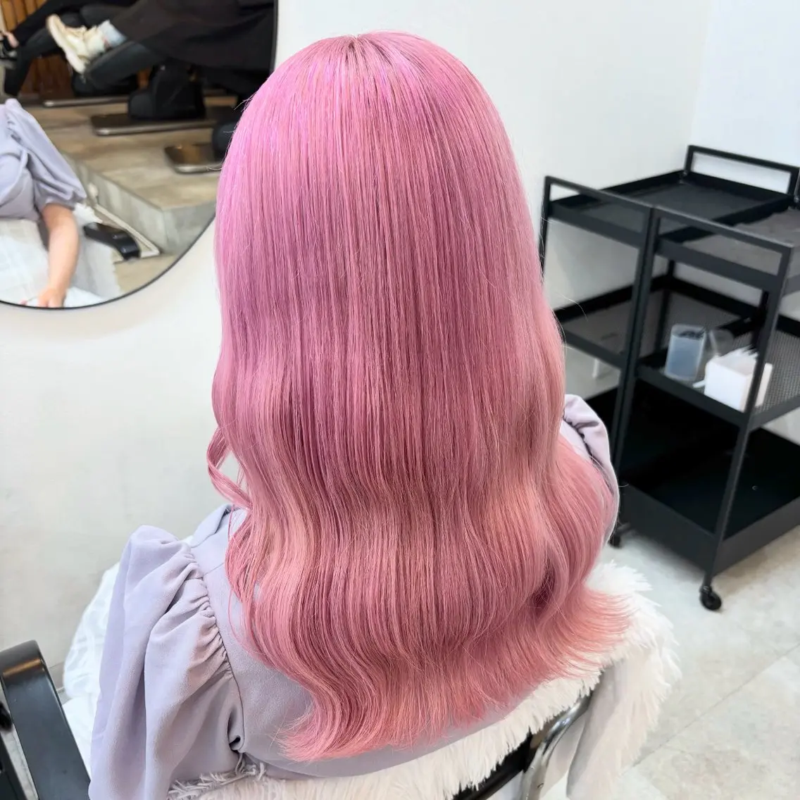 セミロング カラー ヘアアレンジ ブリーチ ピンクカラー ホワイトピンク ヘアカラー トリートメント ヘアセット 渋谷🩶ハイトーン 🩶FUMUのヘアスタイル