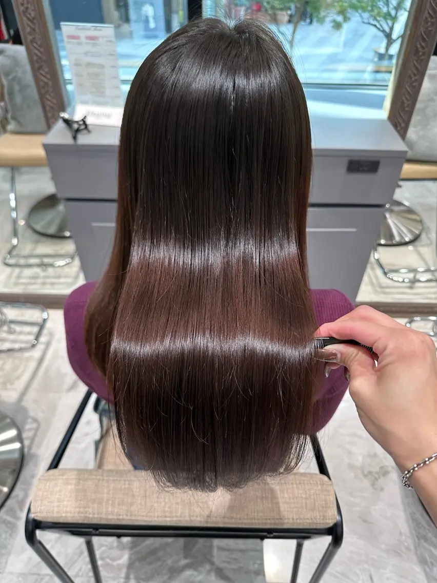 ロング カット 縮毛矯正 トリートメント 髪質改善 縮毛の達人 矢井由真のヘアスタイル