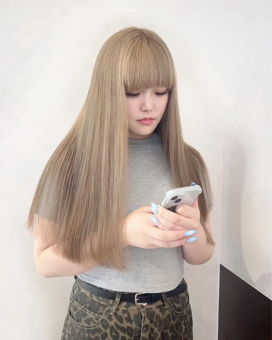 カラー 🖤複雑履歴ブリーチ Mizuki 🖤のヘアスタイル