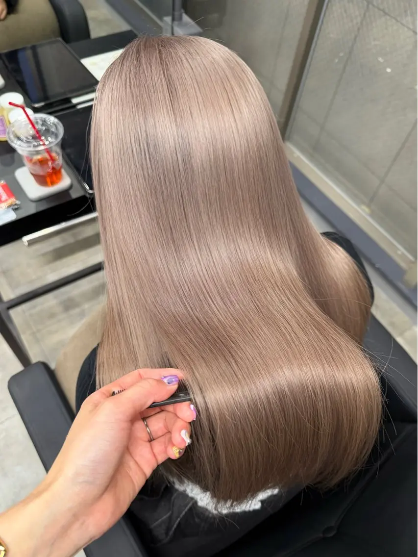 カラー りこ / 透明感カラー🎀🫧のヘアスタイル
