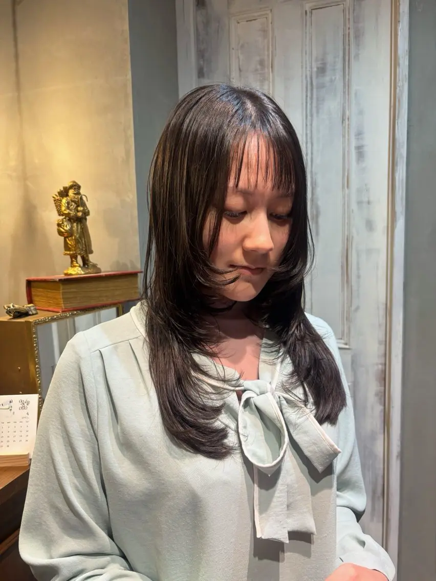 ロング レイヤーカット saya 🌟 レイヤー/ツヤ髪のヘアスタイル
