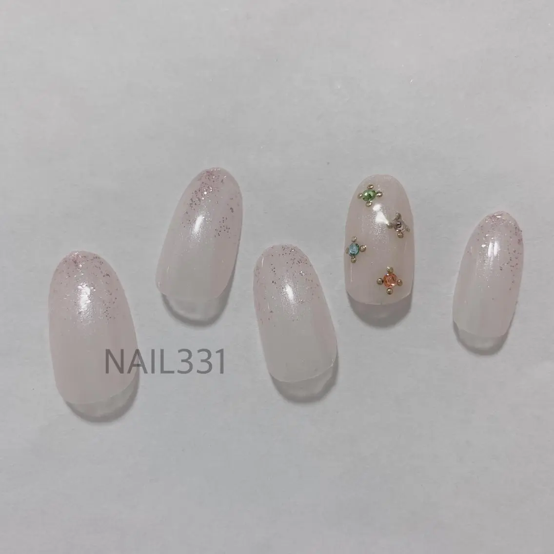 ネイル Nail 331のネイルデザイン