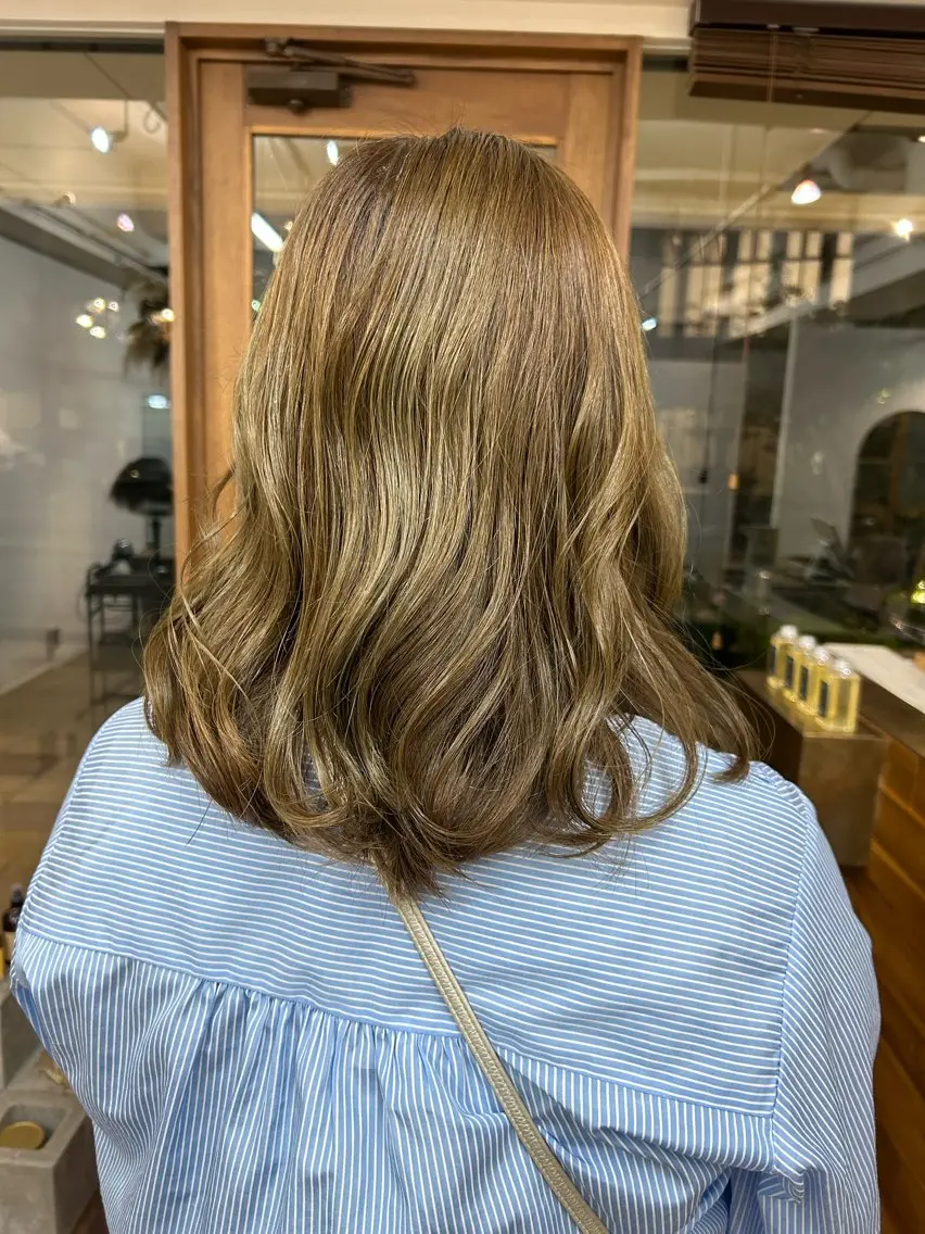 セミロング カラー 透明感カラー オリーブカラー ヘアカラー 大阪デザインカラー/ ショートカットのヘアスタイル