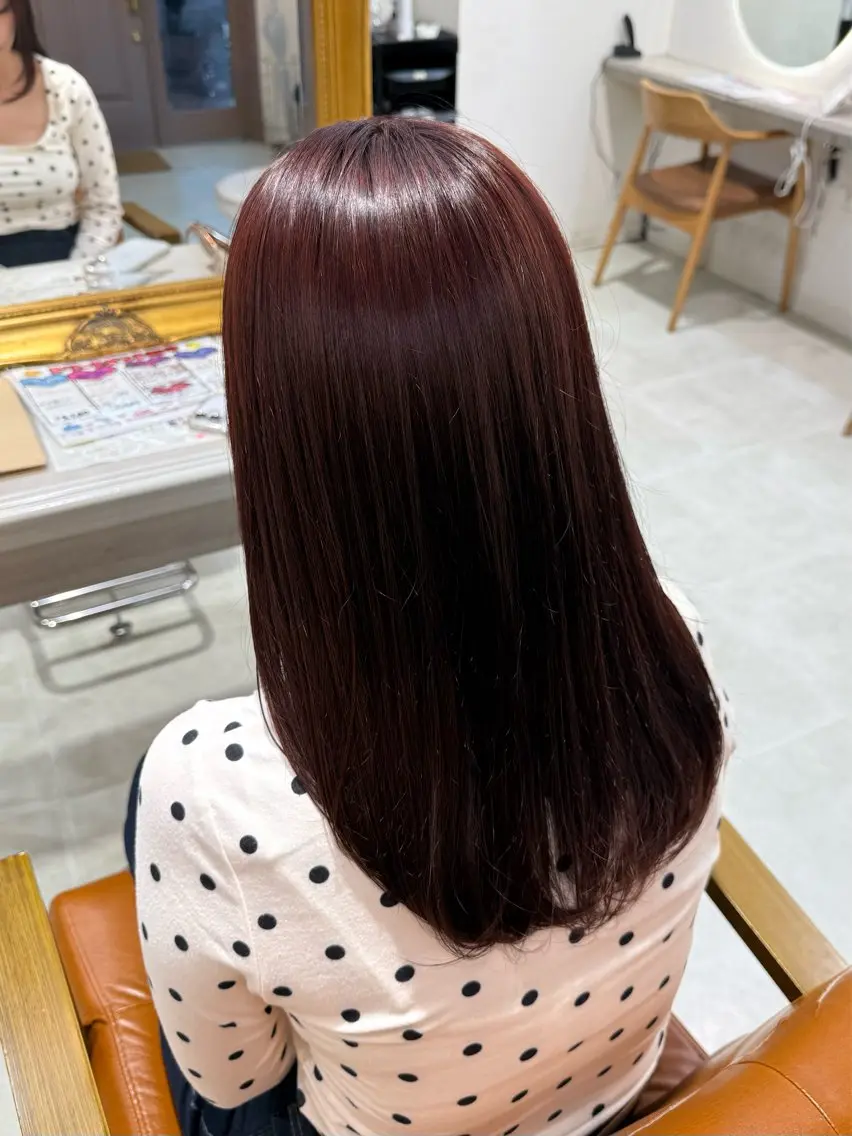 ロング カラー レッドカラー ヘアカラー 茂木 陽菜のヘアスタイル