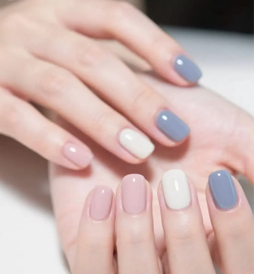 ネイル ワンカラーネイル シンプルネイル ハンドネイル Emily Garden 六本木のネイルデザイン