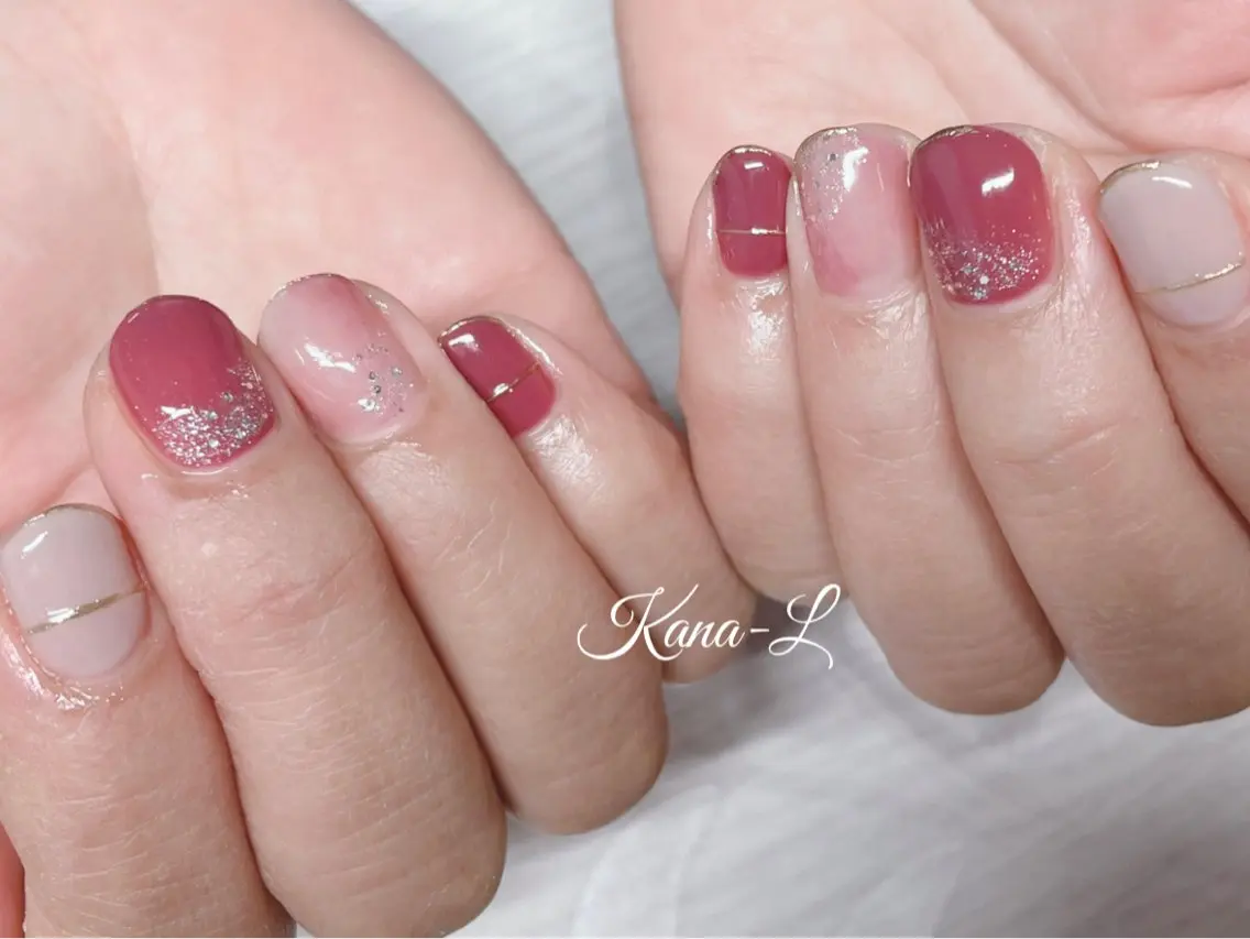 ネイル 芦辺 香奈のネイルデザイン