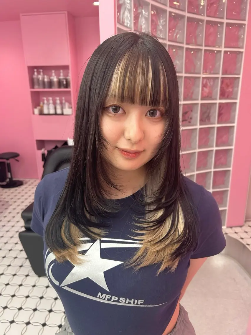 【minimo限定特別価格】カット + インナーカラー + トリートメントの写真