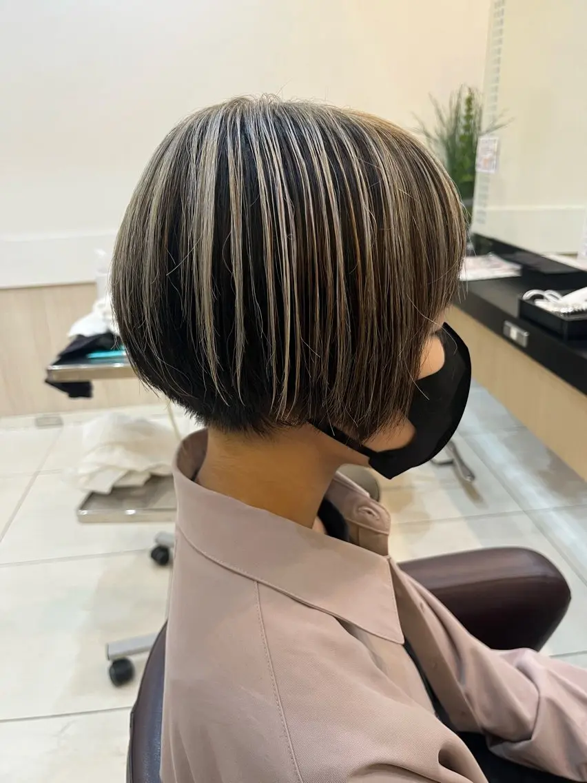 ショート カラー ヘアカラー トータルビューティー K:R鶴川のヘアスタイル