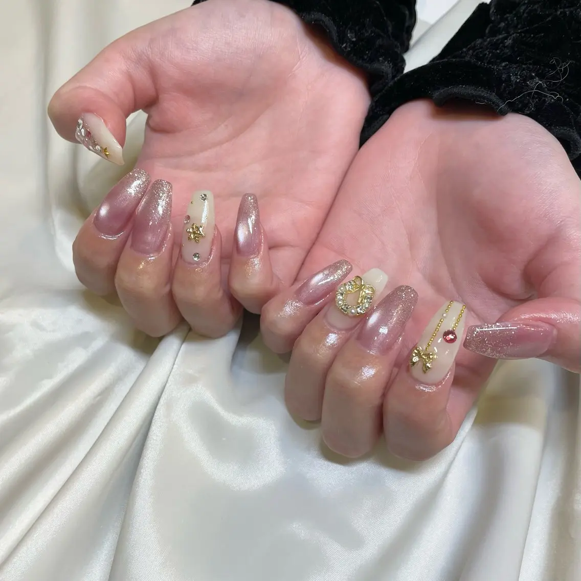 ネイル マグネットネイル 冬ネイル クリスマス ハンドネイル ui nailのネイルデザイン