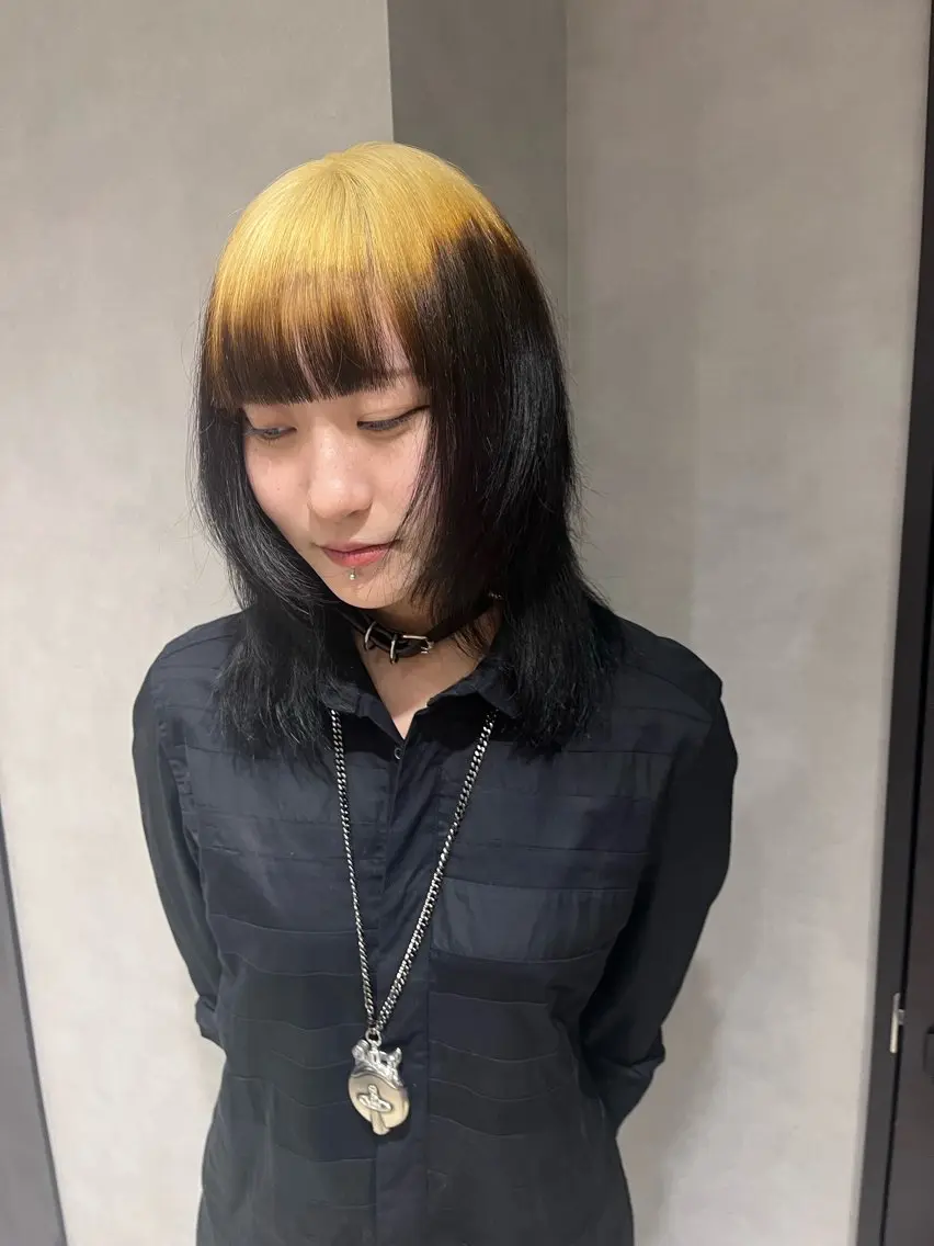 【デフォルトでケアブリーチ使用❗️】カット & ブリーチデザインカラー ☄️の写真
