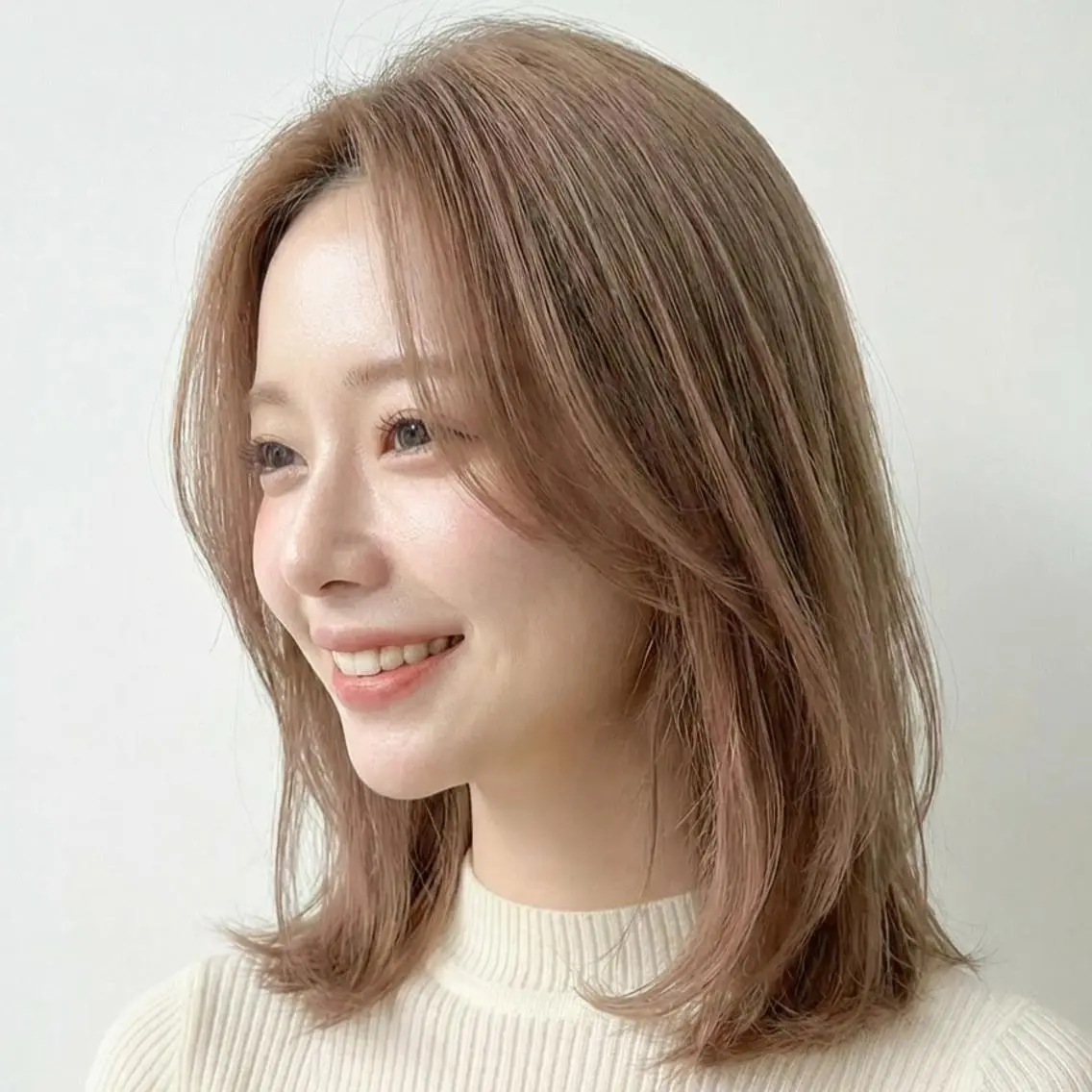 ミディアム インナーカラー◆ ダブルカラー◆　上原のヘアスタイル