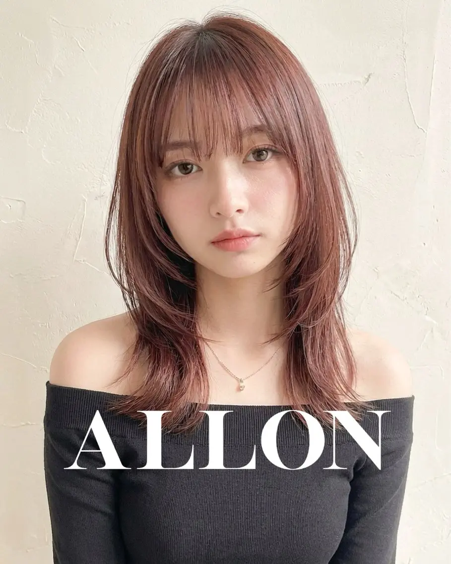 セミロング カット ヘアカラー 吉田 修登のヘアスタイル