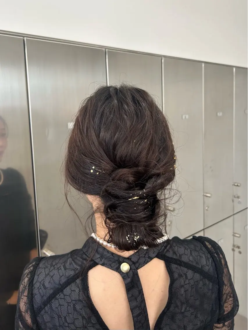ロング ヘアアレンジ お団子ヘア IO イオリのヘアスタイル