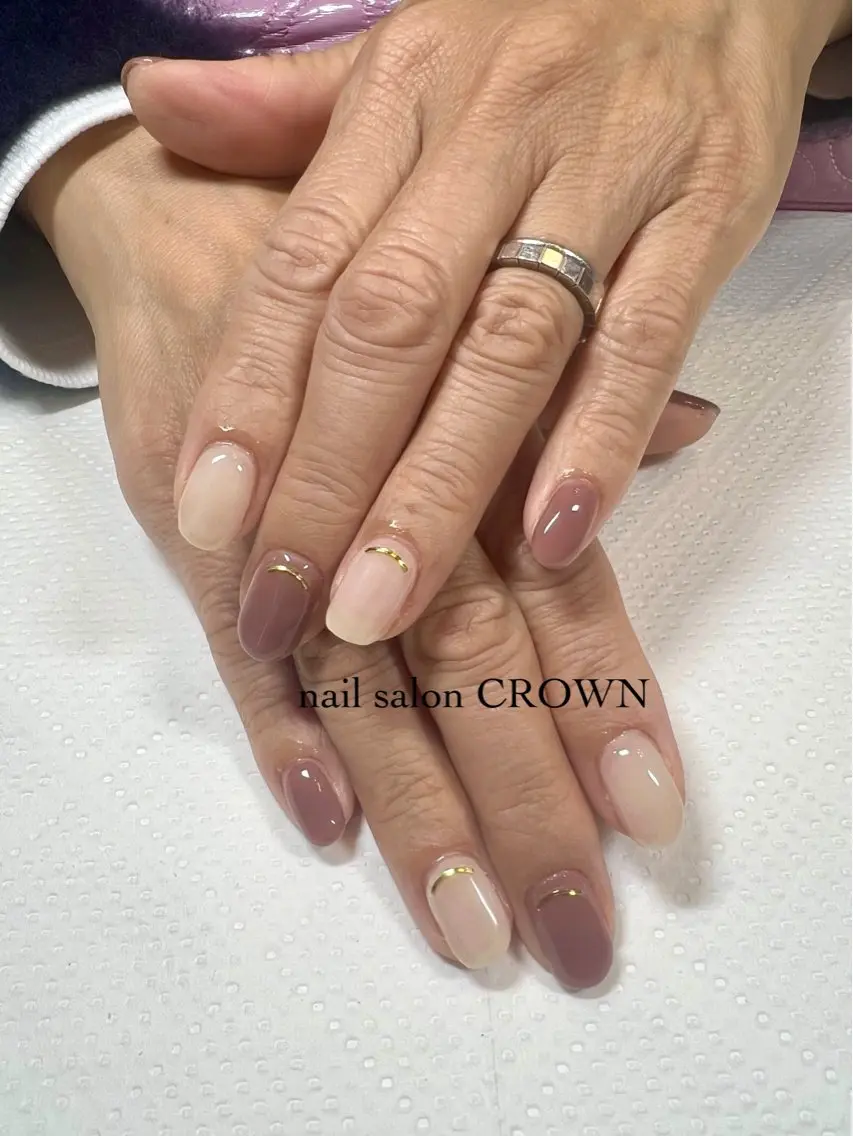 ネイル シンプルネイル nail salon CROWNのネイルデザイン