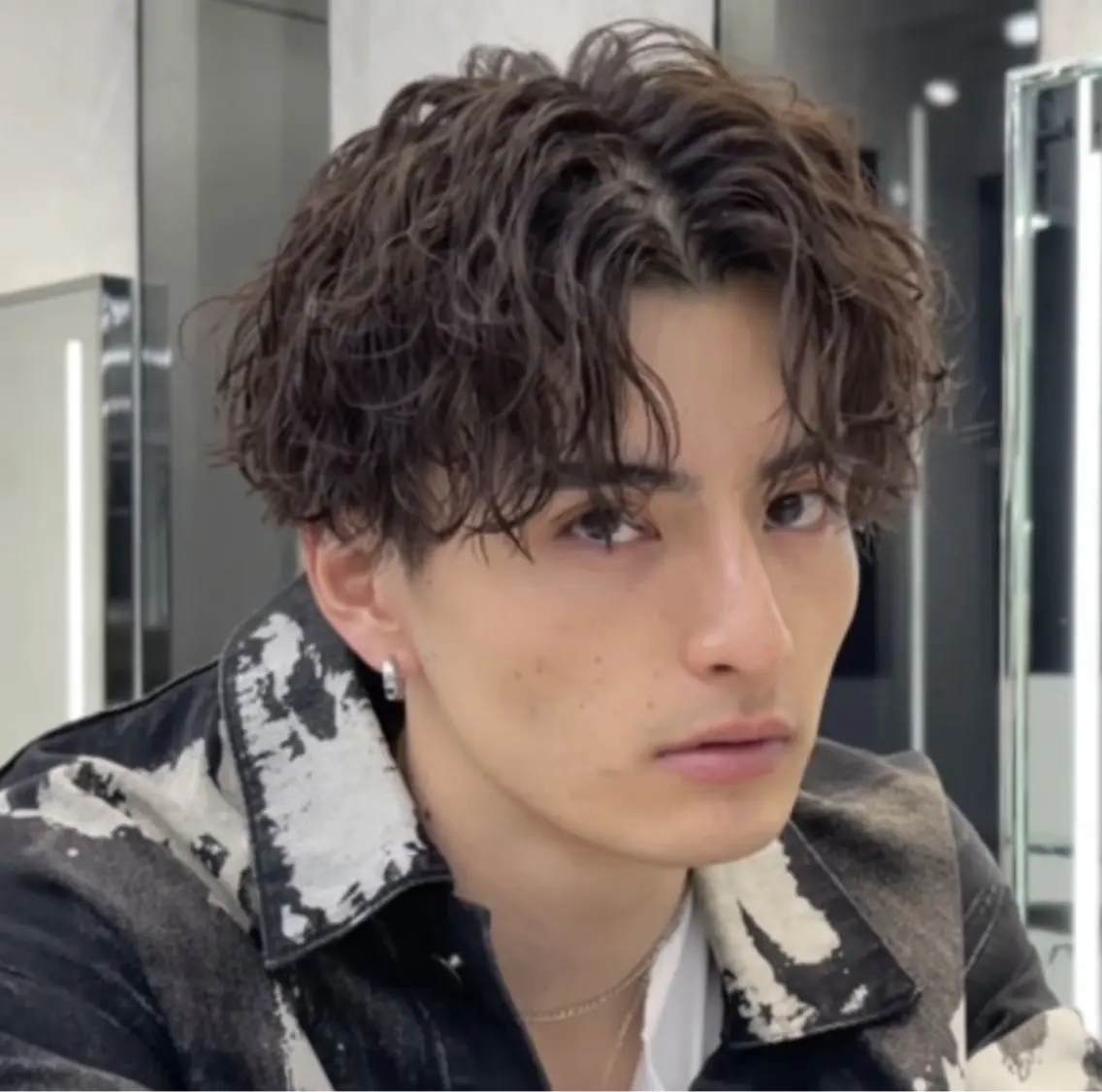 ショート パーマ メンズ 伊藤 蒼彩のヘアスタイル