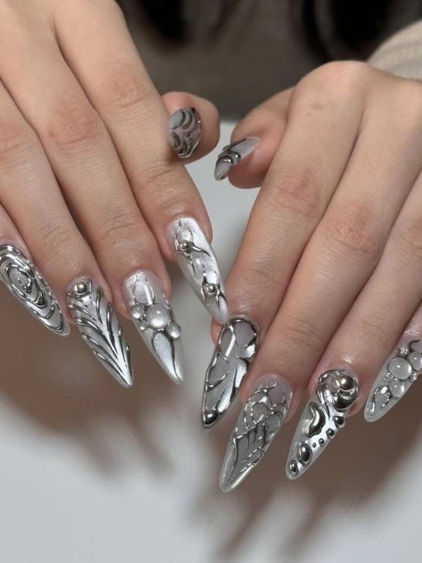 ネイル 長さ出し ハンドネイル NYRA ちゃん YIA Nail 2のネイルデザイン