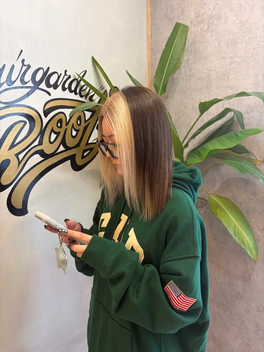 セミロング ミストバング 外国人風カラー ヘアカラー 遊佐 真梨奈のヘアスタイル