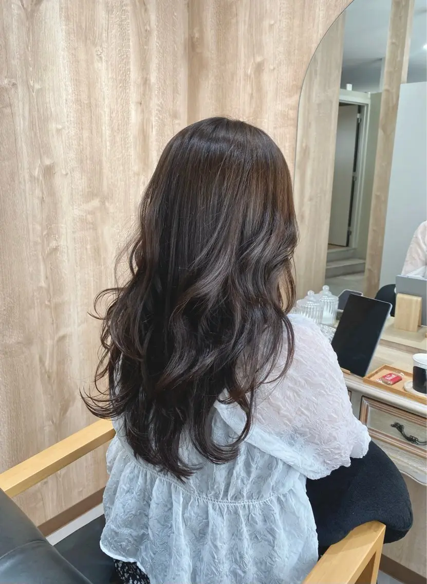 ロング カット ヘアカラー トリートメント 王道かわいい🤍ベー ジュカラー*里々花*のヘアスタイル