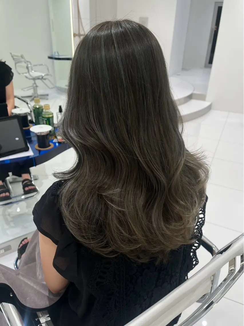 【カットモデル✂︎】19時〜🫧似合わせレイヤーカット(ロング)シャンプー・ブロー付き‼︎の写真