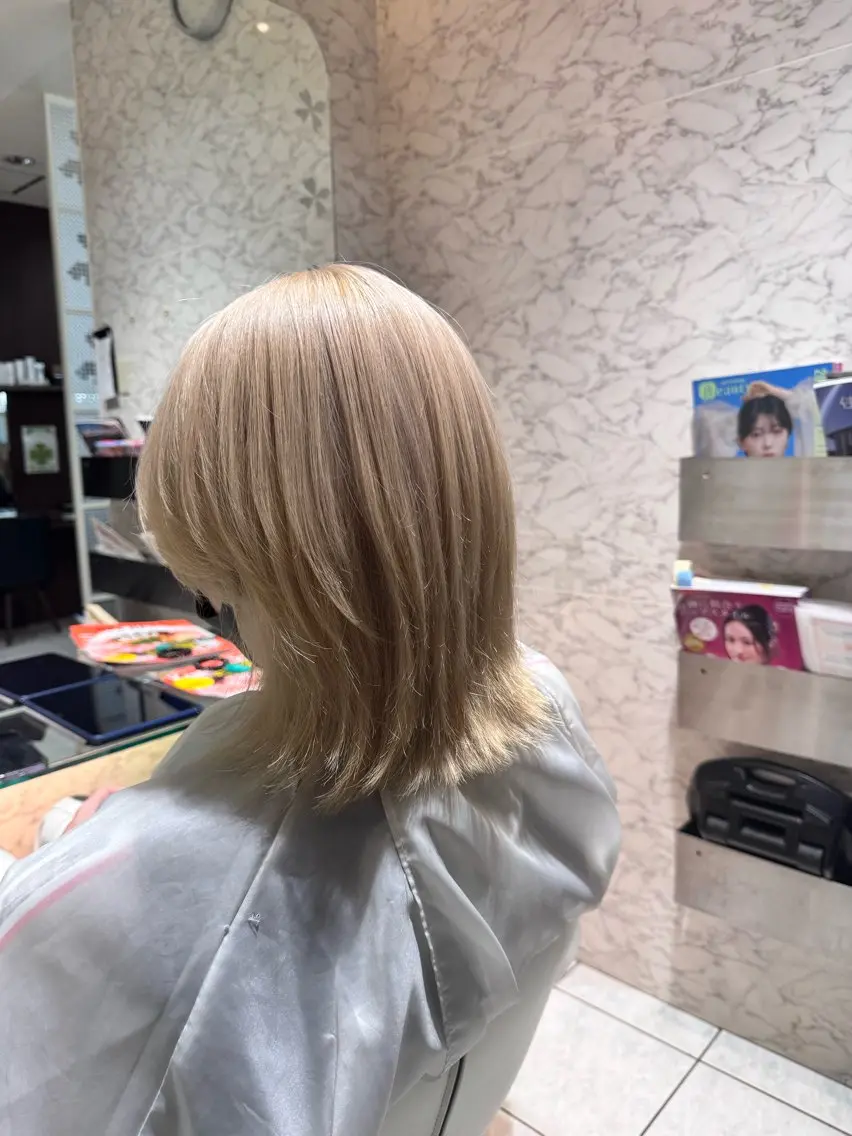 ミディアム カラー メンズ メンズブリーチ ブリーチ ✨長岡市韓国レイヤー /髪質改善/山下竣介のヘアスタイル