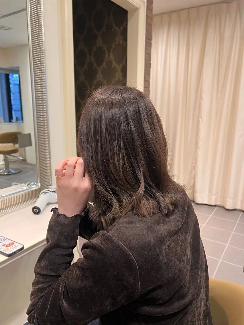 【口コミNo.1メニュー】カット＋透明感カラー＋エアンストリートメント✨の写真