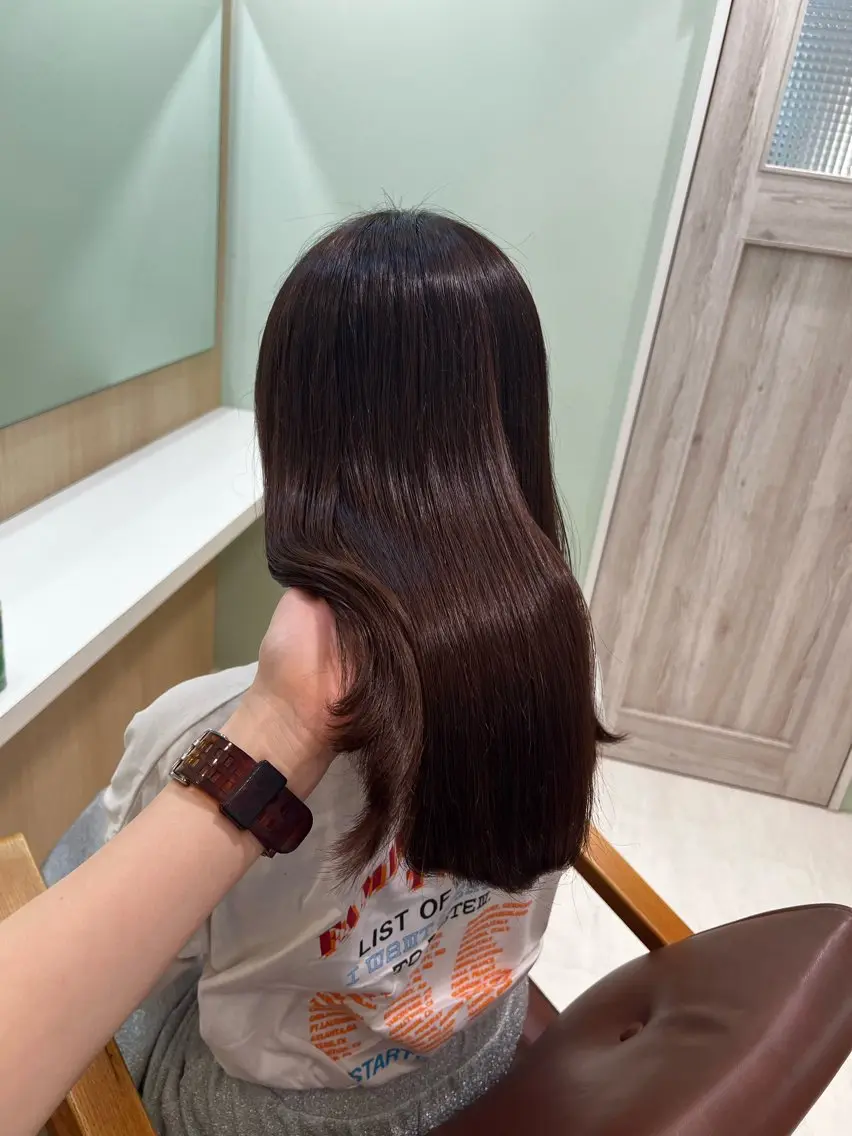 ロング 🤎艶感ベージュ/ ミルクティー🤎のヘアスタイル