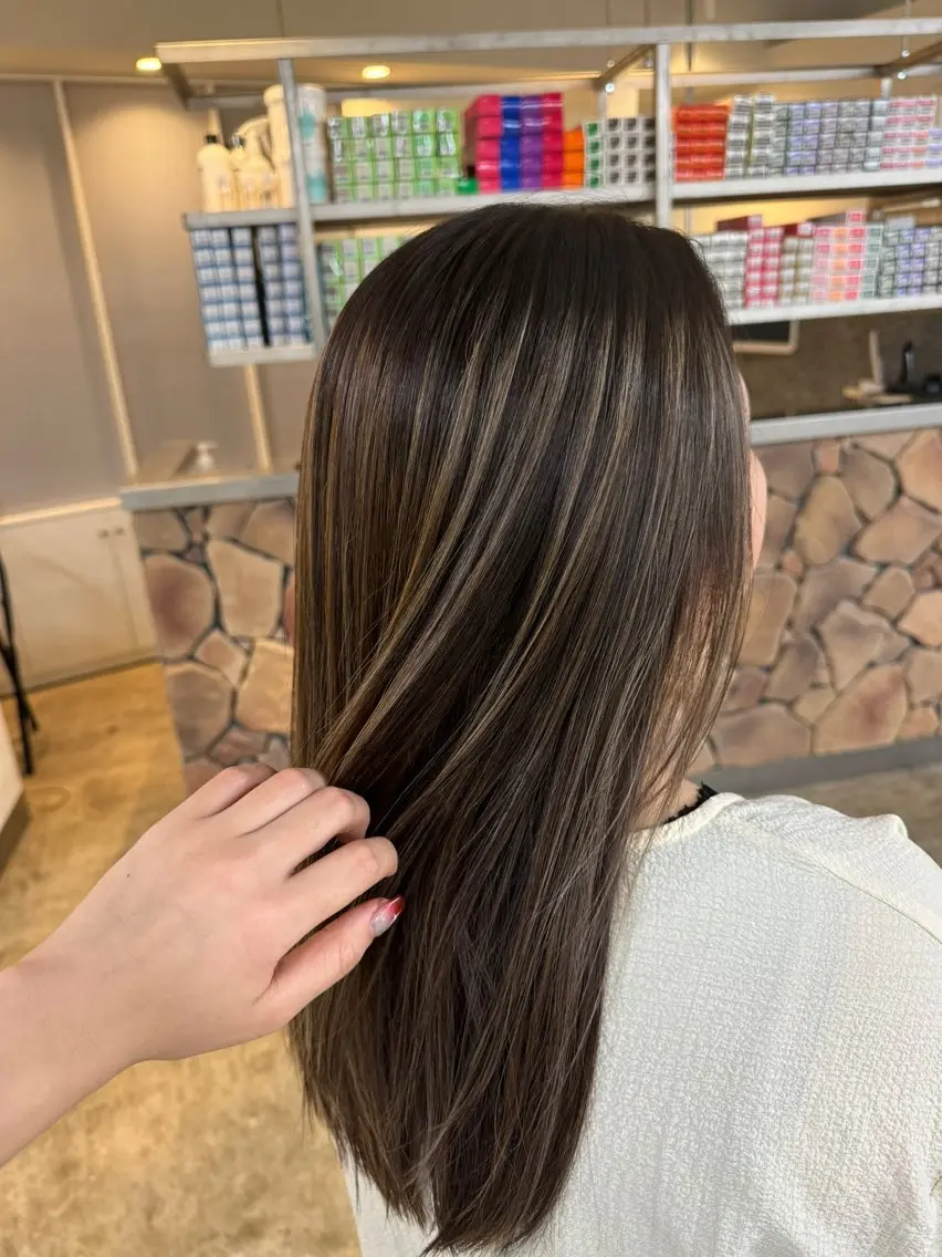 カラー ハイライトカラー ヘアカラー fand / HINAのヘアスタイル