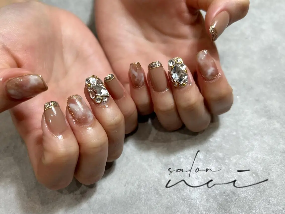 ネイル ブラウン ニュアンスネイル ハンドネイル salon noiのネイルデザイン