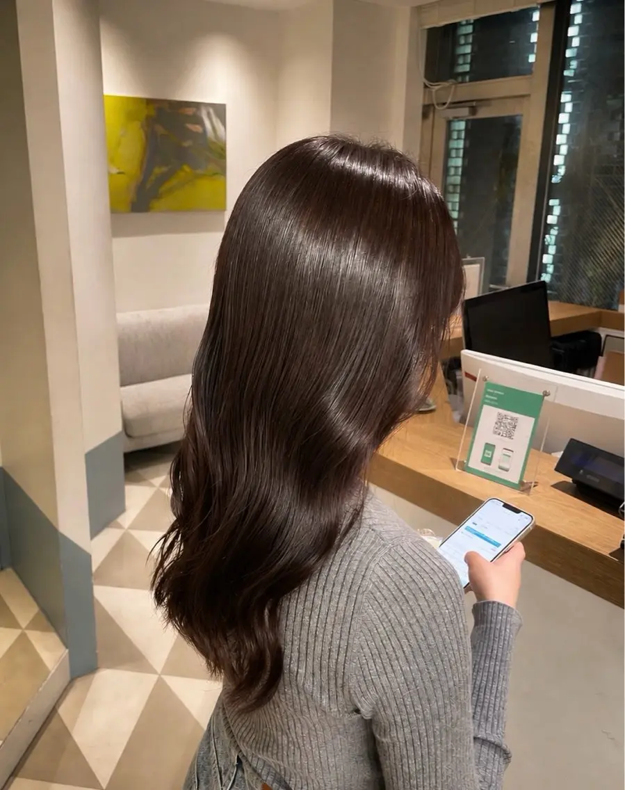 セミロング カラー ブラウンカラー 透明感カラー ヘアカラー トリートメント ヒナ/酸性ストレート /レイヤーカットのヘアスタイル