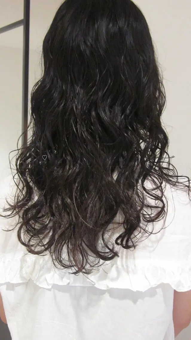 セミロング パーマ yuka | 京都 |カットモデル🧁♡のヘアスタイル