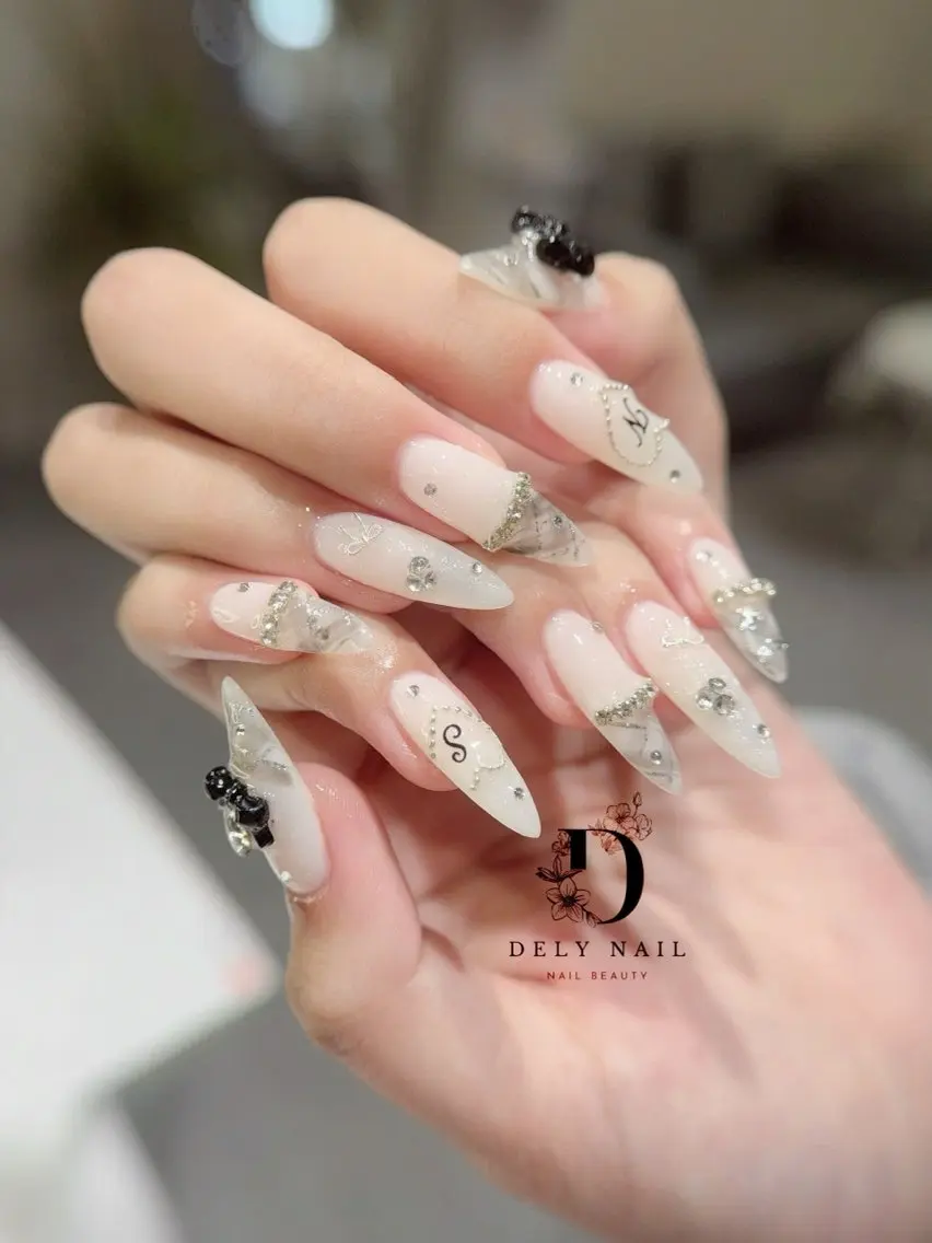ネイル ハンドネイル ハンドケア Dely Nailのネイルデザイン