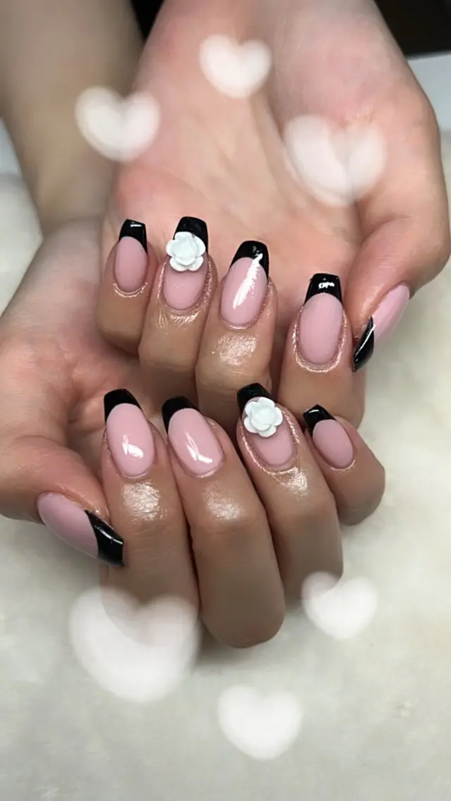 ネイル 東岸 彩花のネイルデザイン