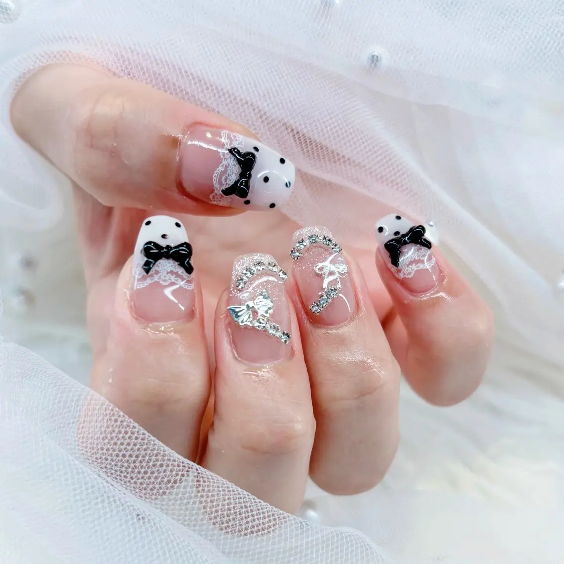ネイル ドット ガーリー ハート キラキラネイル レース ハンドネイル Keli Nail 難波のネイルデザイン