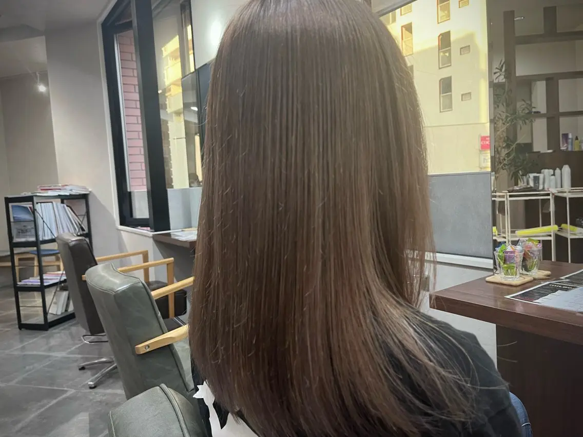 セミロング カラー ヘアカラー トリートメント 長内 大明のヘアスタイル