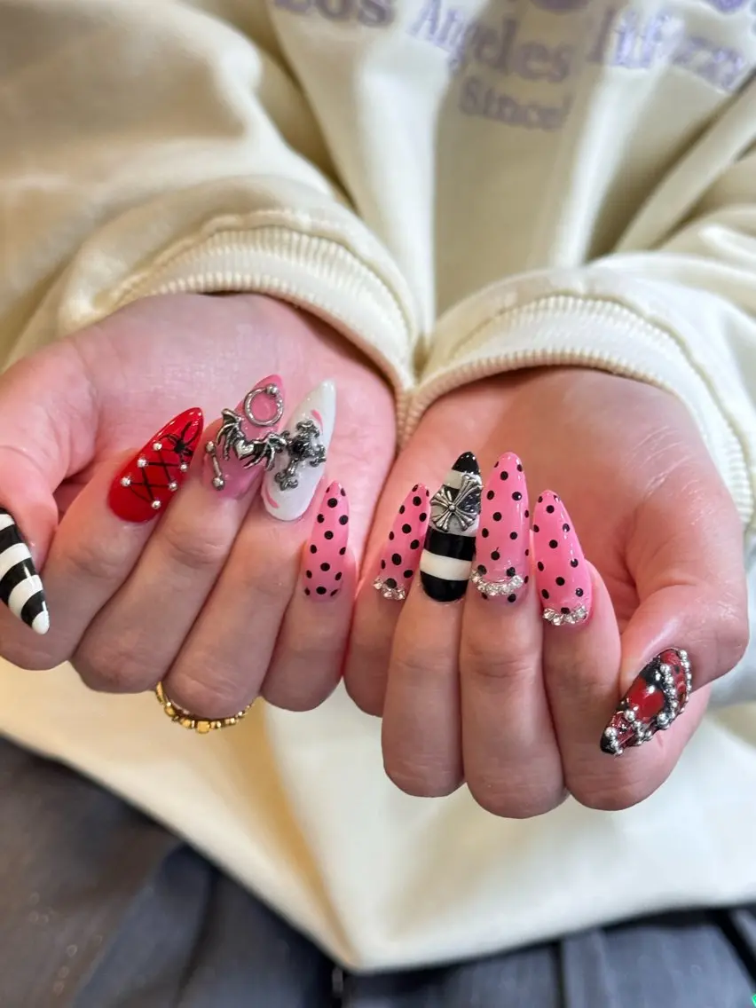 ネイル ボルドー チークネイル 長さ出し フレンチネイル ジェルネイル ハンドネイル VANI Belle Nailのネイルデザイン