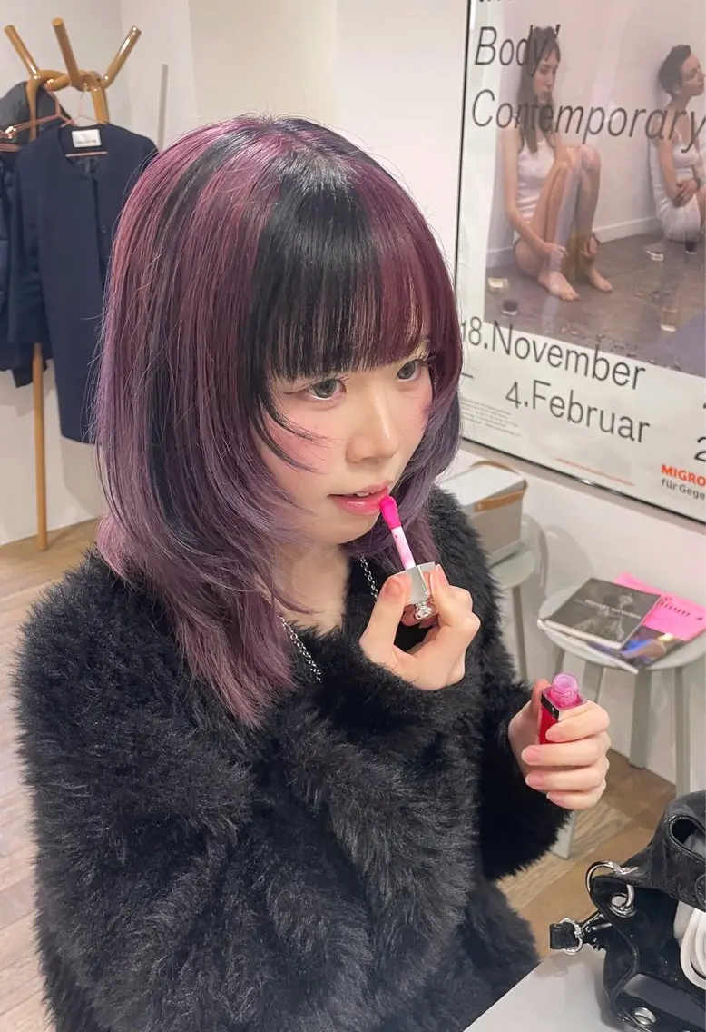 セミロング カラー デザインカラー ヘアカラー lutz／ MIONのヘアスタイル