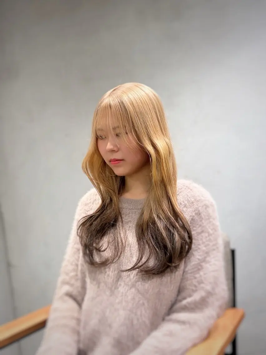 ロング ヘアカラー 💛ブリーチカラー /ブリーチ縮毛💛のヘアスタイル