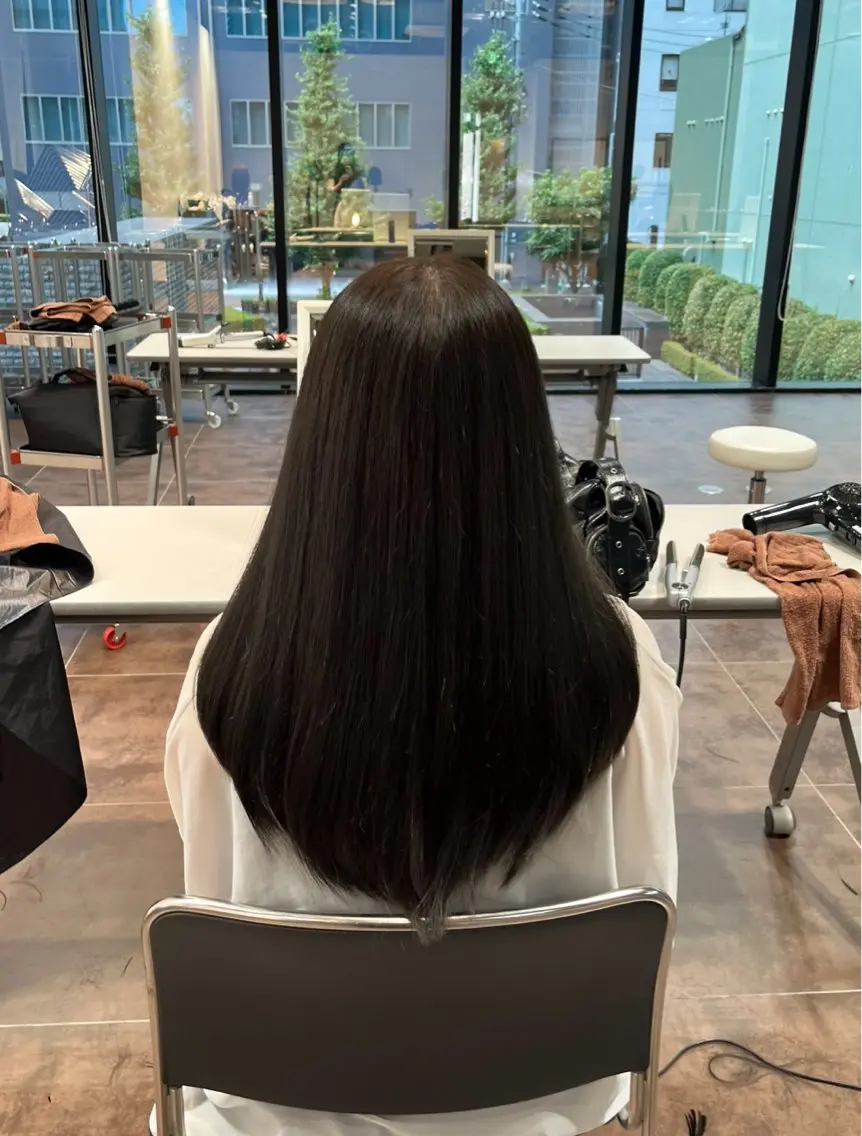 ロング カラー ベージュカラー オリーブベージュ カット ヘアカラー mit bytree MISAKI🎀のヘアスタイル