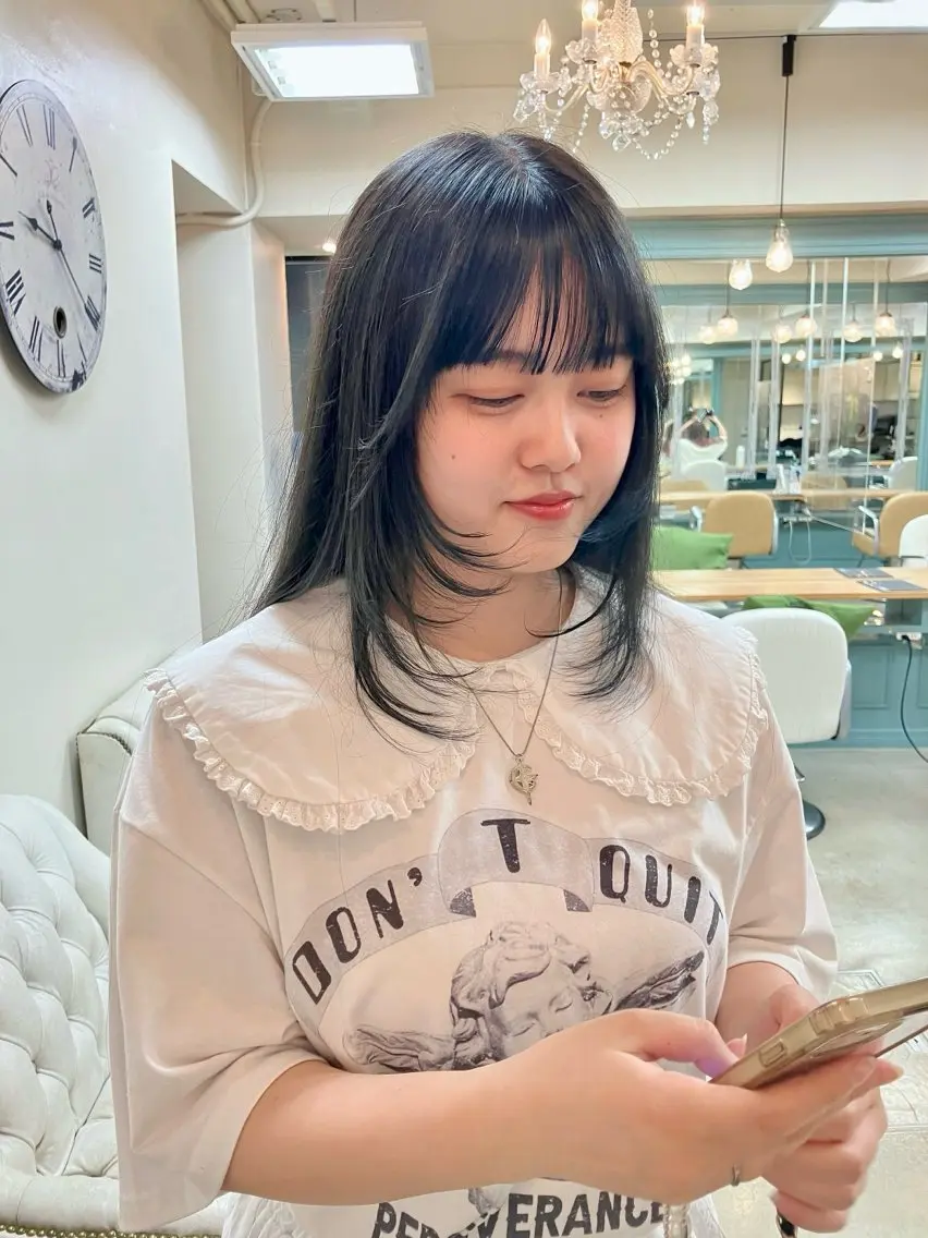 ロング レイヤー×透明感 カラー🤍MAOのヘアスタイル