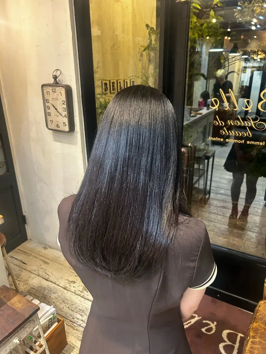 ロング 坂井 俊のヘアスタイル